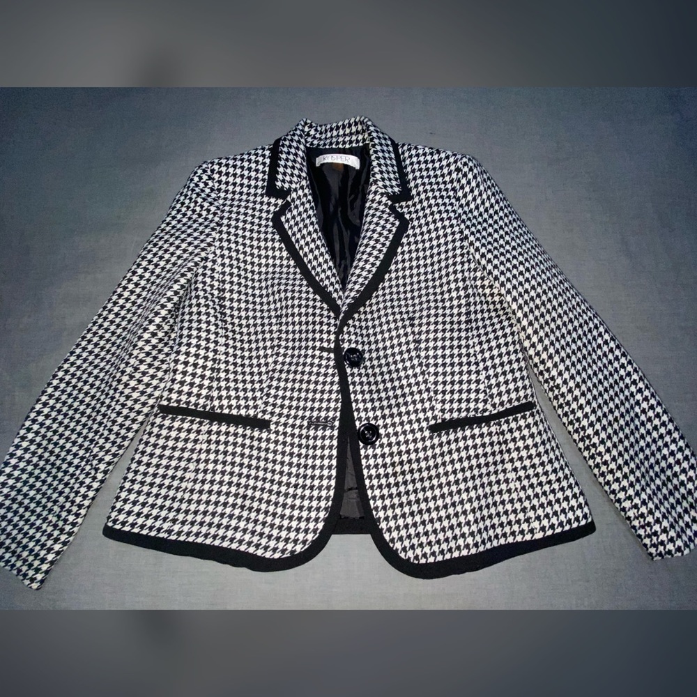 Women’s Houndstooth Blazer